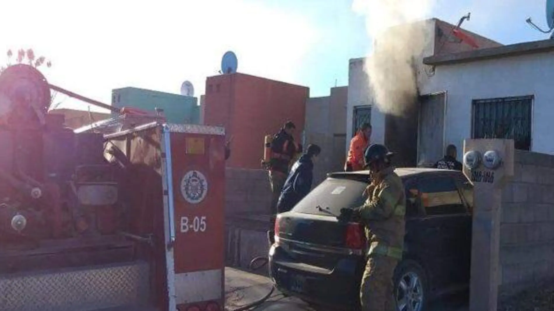 se incendia vivienda en colonia Roma por fuga de gas.. (3)